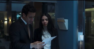 مسلسل suits الحلقة 9.. شهادة تخرج مزورة هدية لأحمد داود من سلمى أبو ضيف