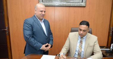 تبدأ 7 مايو.. محافظ الدقهلية يعتمد جداول امتحانات الفصل الدراسى الثانى