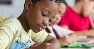 علماء يكتشفون "دائرة دماغية" تعزز مهارات الرياضيات لدى الأطفال