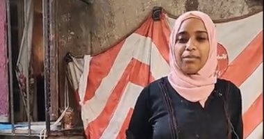 أسطى وكابتن وحاجات تانية.. نجلاء بكالوريوس تربية رياضية ومدربة سباحة وصنايعية كنافة.. لياقة وشطارة وجدعنة: بشتغل وفخورة بشغلانة أهلى.. وأطلب إجازة من السباحة خلال رمضان لعمل الكنافة.. صور