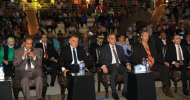 محافظ سوهاج يشهد فعاليات احتفالات العيد القومى للمحافظة بالمسرح الرومانى