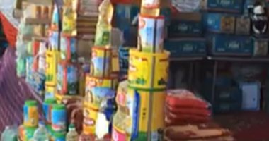 إقبال كبير من أهالى أسيوط على معارض "كلنا واحد".. فيديو