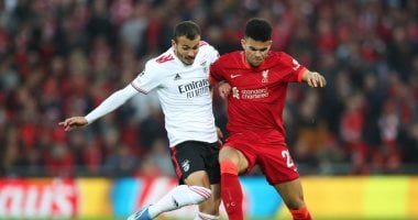 ليفربول ضد بنفيكا.. الفريق البرتغالي يتعادل 1-1 بعد 32 دقيقة 