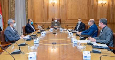 وزير الإنتاج الحربى: ملتزمون بمواعيد تنفيذ المشروعات القومية 