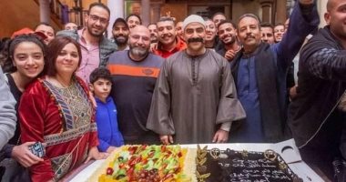 فركش تصوير مسلسل "الكبير أوى 6" وفريق العمل يحتفل بالنجاح الكبير .. صور