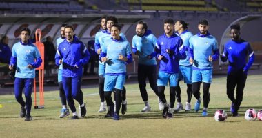 أحمد الشيخ يشارك في تدريبات المصري ويترقب موقفه من مباراة نهضة بركان