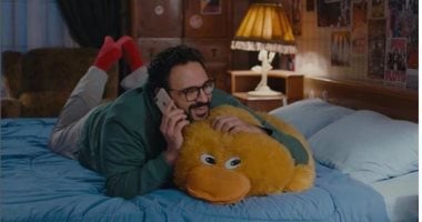 أكرم حسنى يشوق متابعيه لحلقة اليوم من مكتوب عليا بهذه الصورة