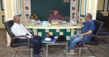 رئيس مدينة الأقصر يلتقى مسئول لجنة البت فى ملفات التصالح بمخالفات البناء