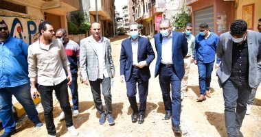 محافظ الغربية يتفقد أعمال الرصف بحى أول وثانى المحلة