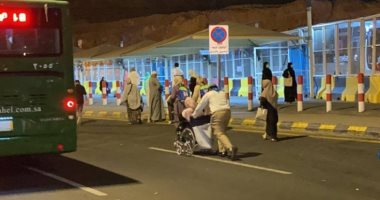 شباب الكشافة فى خدمة المعتمرين والمصلين في مكة.. صور