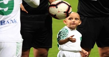نجوم الخير.. الاتحاد السكندرى يحقق حلم طفل مريض بالسرطان أمام الطلائع