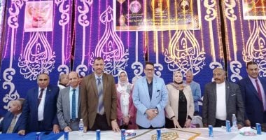 وكيل تعليم الغربية يشهد حفل الإفطار الجماعى بشرق طنطا.. صور