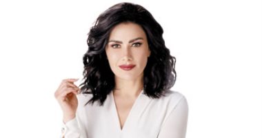 صبا مبارك: ركزنا في مسلسل سوتس على إنسانية المحامى ودفاعه عن الناس.. ومهنة المحاماة مظلومة.. وتؤكد: تم تحويل فورمات النسخة الأصلية لتواكب تقاليد المجتمع المصرى.. والمقارنة بين النسختين الأجنبية والعربية ظالمة