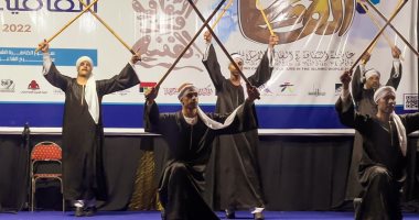 إنشاد دينى وعروض تنورة وفنون شعبية فى ليالى رمضان بشارع المعز.. فيديو وصور