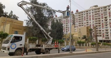 تواصل حملات النظافة ورفع الإشغالات والإنارة العامة بقرى ومدن كفر الشيخ.. صور