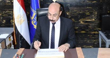 محافظ أسوان يعتمد حركة محدودة لرؤساء الأحياء والقرى بكوادر شابة