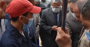 محافظ المنيا يتابع توريد محصول القمح ويستقبل أول سيارة بصومعة نفرتيتى