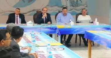 رئيس جامعة العريش يشارك الطلاب فى حفل إفطار جماعى بالمدينة الجامعية