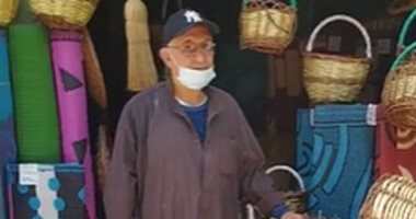 ريحة الزمن الجميل بالزقازيق.. "الحصرى" 100 سنة فى بيع المشنات وأسبتة شم النسيم