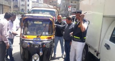 حملات مكثفة بمحاور القاهرة والجيزة لرصد مخالفى قواعد المرور