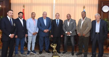 محافظ الإسكندرية يناقش إقامة بطولة دولية لكمال الأجسام