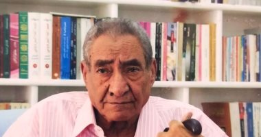 صور نادرة للشاعر الكبير عبد الرحمن الأبنودى فى ذكرى وفاته السابعة