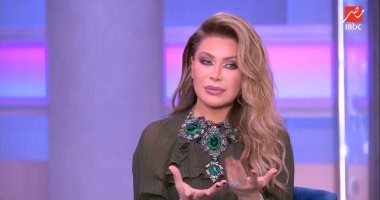 نوال الزغبى لـ ياسمين عز: والدى متعبد وغير متعصب دينيا وأنا مغرمة بـ وردة