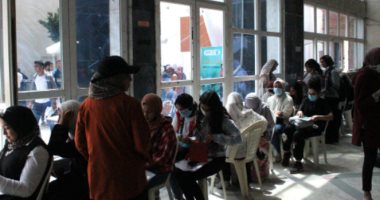 قارئ يشارك صور لفاعلية ملتقى التوظيف بصيدلة الإسكندرية