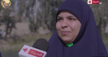 عمرو الليثى يهدى سيدة مبلغ 5000 جنيه ببرنامج "واحد من الناس"