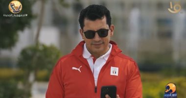 وزير الرياضة لبرنامج "نجوم السماء": بسمع أم كلثوم وعبد الحليم 