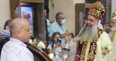 بدء قداس عيد القيامة فى كنائس كفر الشيخ.. لايف