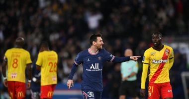 باريس سان جيرمان بطلا للدوري الفرنسي بعد تعادل مثير أمام لانس.. فيديو