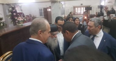 أعلام وورود فى العيد.. أقباط البحيرة يحتفلون بعيد القيامة المجيد.. لايف