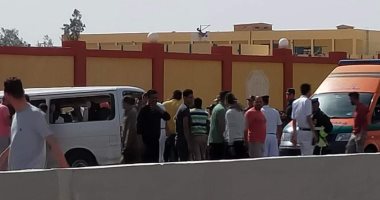 مصرع سيدتين وإصابة 8 فى تصادم سيارتين على طريق الإسماعيلية السويس.. صور