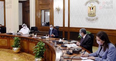 رئيس الوزراء يبحث مع وزير الصناعة الإماراتى والوفد المرافق ملفات التعاون