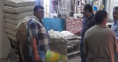 مدينة القرنة تحرر 12 محضر نظافة وإشغالات وتزيل 46 فاترينة بحملات غرب الأقصر