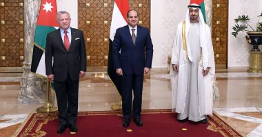 لقاء الأشقاء على مأدبة إفطار "الاتحادية".. الرئيس السيسى والعاهل الأردنى وولى عهد أبو ظبى يؤكدون ضرورة احترام الوصاية الهاشمية التاريخية في حماية الأماكن المقدسة بالقدس..  ويطالبون بعدم تصعيد الموقف فى أوكرانيا