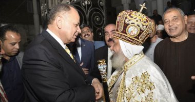 محافظ أسيوط يزور إيبارشيات منفلوط والدير المحرق والقوصية للتهنئة بعيد القيامة