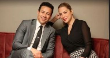 أحمد داود وريم مصطفى مع نجوم سوتس بالعربى فى الكواليس.. صور