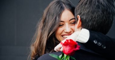 7 كلمات يحتاج الزوج سماعها من شريكته طوال الوقت .. عشان تكسبى قلبه بسهولة 