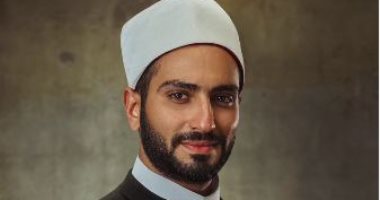 محمد الشرنوبى يتلو آيات من سورة إبراهيم فى "فاتن أمل حربى".. فيديو