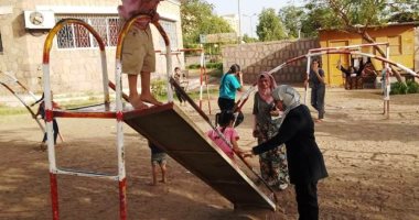 جولة لسكرتير محافظة أسوان على الحدائق العامة لرفع كفاءتها قبل العيد.. صور