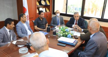 محافظ سوهاج يتابع موقف توريد الأقماح ويوجه بتوفير كافة التسهيلات اللازمة.. صور