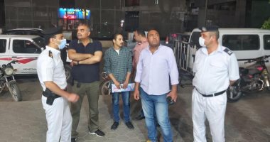 حى الدقى يرفع 243 إشغالا ويحرر 9 محاضر لمقاهى وكافيهات مخالفة