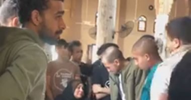 بث مباشر.. دكرنس تتشح بالسواد بعد وفاة اثنين من أبنائها فى حادث كفر الشيخ