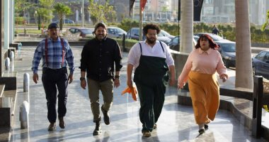 مكتوب عليا الحلقة 26.. "كوكو واوا" على ذراع أكرم حسنى وظهور خاص لبيومى فؤاد