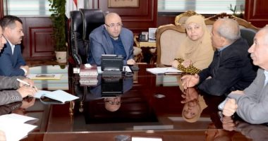 محافظ بنى سويف يوجه بزيادة دعم الإنارة بالخطة القادمة بمدينة الواسطى
