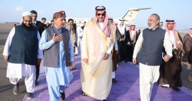 رئيس وزراء باكستان يصل السعودية فى زيارة رسمية تستمر 3 أيام