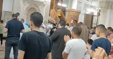 والله لسه بدرى يا شهر الصيام.. استمع لدعاء رمضان فى الليلة 28 بالوادى الجديد