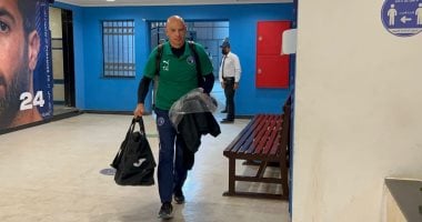 تاكيس جونياس يعالج أخطاء بيراميدز أمام سيراميكا قبل مواجهة الجونة